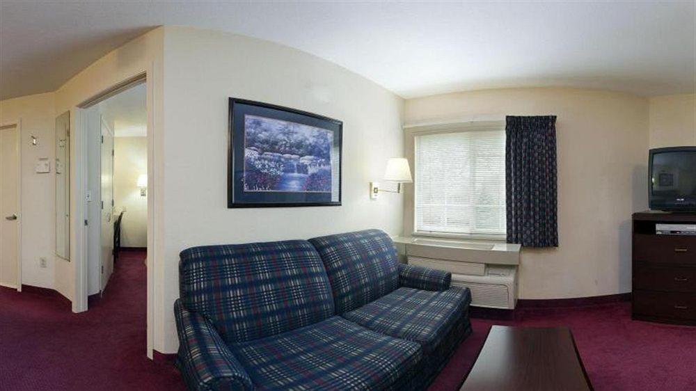 Sonesta Simply Suites Cleveland North Olmsted Airport Exteriér fotografie