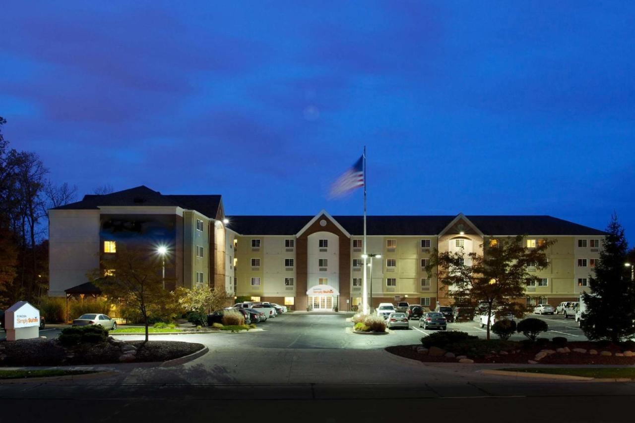 Sonesta Simply Suites Cleveland North Olmsted Airport Exteriér fotografie