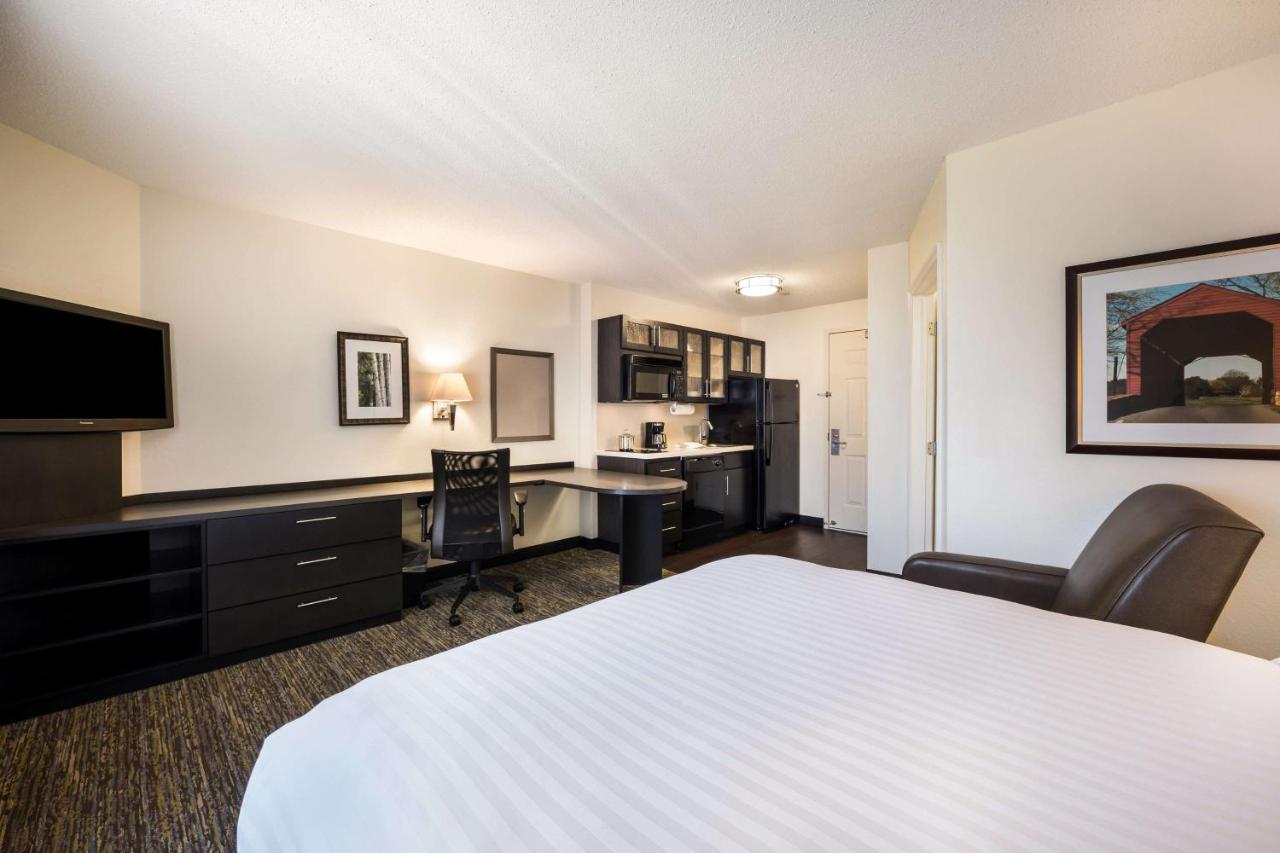 Sonesta Simply Suites Cleveland North Olmsted Airport Exteriér fotografie